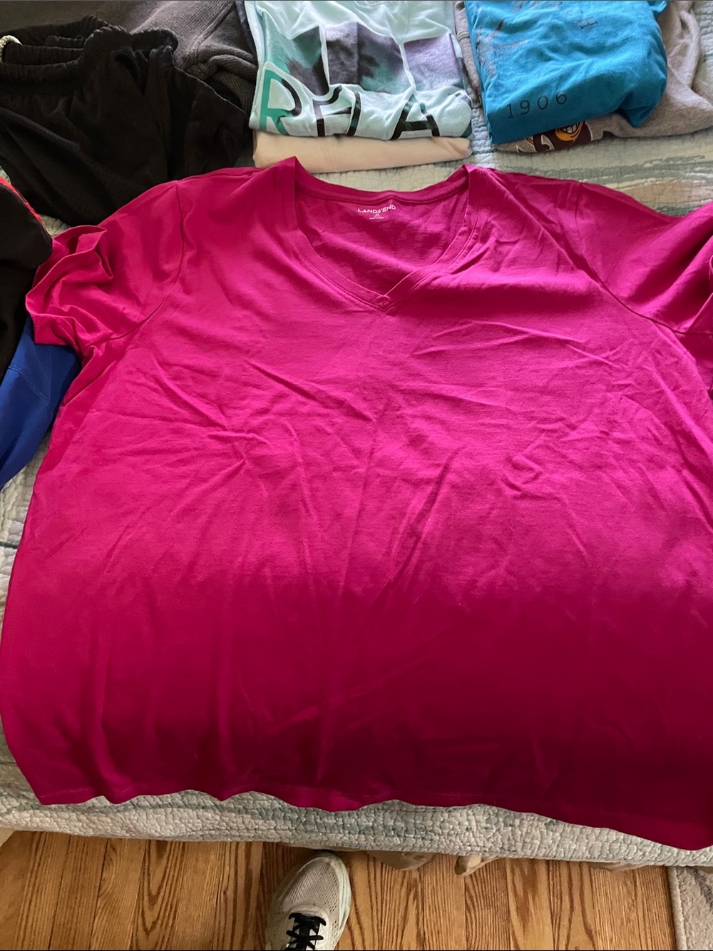 Lands' End Women’s V-Neck Short Sleeve Tee in Fuchsia Pink